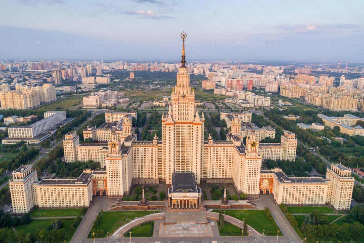 Đại học Quốc gia Lomonosov Moscow, Nga